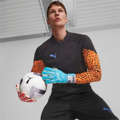 6. Rękawice bramkarskie Puma Ultra Grip 1 Tricks Hybrid 41853 01
