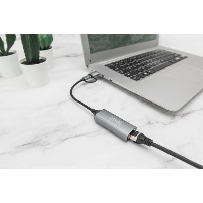 2. Adapter USB Typ-C na Gigabit Ethernet 2,5GUSB-C + USB A (USB 3.1/3.0)