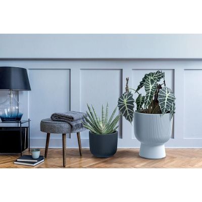 27. DONICZKA DO KWIATÓW MILLY NA NODZE ŚR 24CM BIAŁY