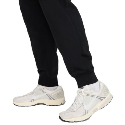 4. Spodnie Nike Club M FN3787-010