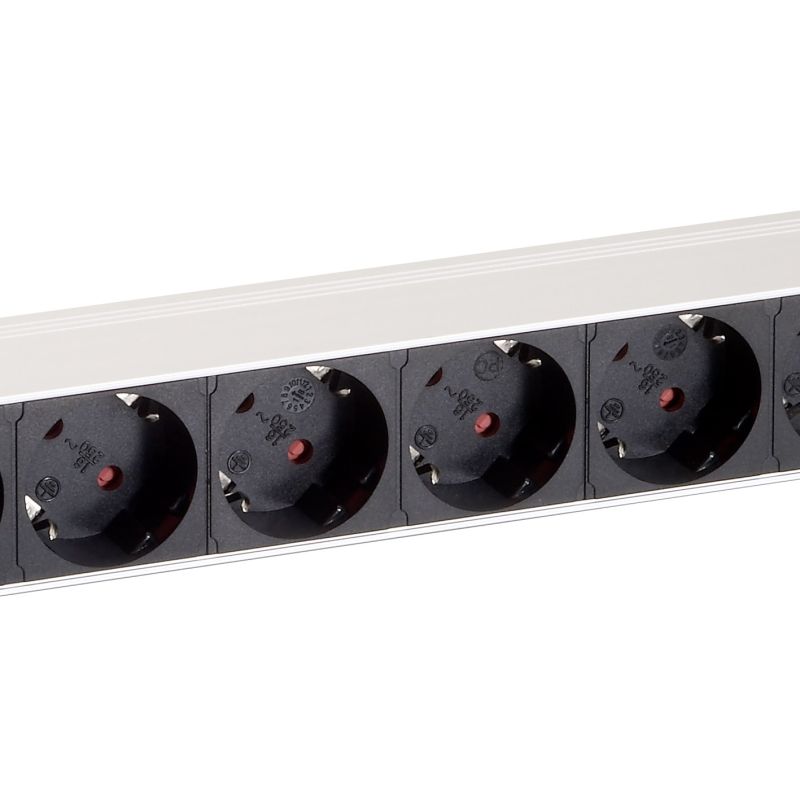 3. Equip 333293 rozdzielacz zasilania PDU 8 x gniazdo sieciowe 1U Czarny, Srebrny