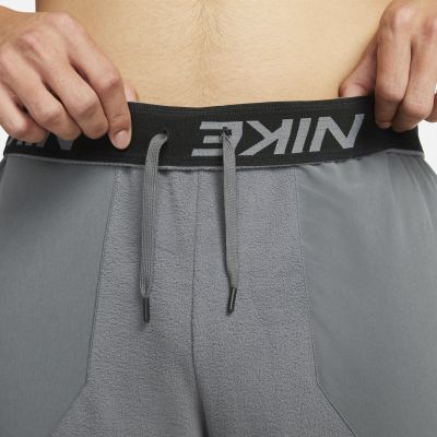 13. Spodnie Nike Therma-FIT M DD2136-068