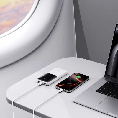 8. Powerbank Tech-Protect PB01 10000mAh 22.5W - biały