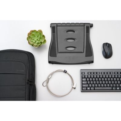 3. Kensington Plecak EQ na laptopa 16”