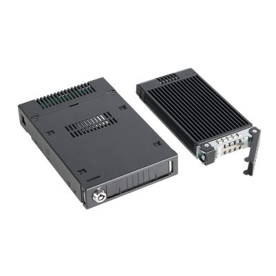 7. Mobilny stojak Icy Dock M.2 PCIe NVMe