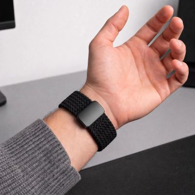 4. Pasek Tech-Protect NylonMag na Samsung Galaxy Watch 40 / 44 / 46 mm - czarny