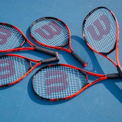 4. Rakieta do tenisa ziemnego Wilson Pro Staff Precision 25 3 7/8 Jr WR117910H
