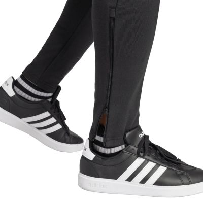11. Spodnie adidas House of Tiro Fleece M IW0171