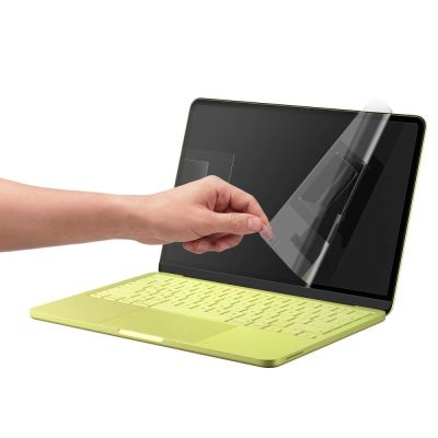 5. Szkło hartowane Spigen Glas.tR Slim FC na MacBook Neo 13" 2026 - czarne