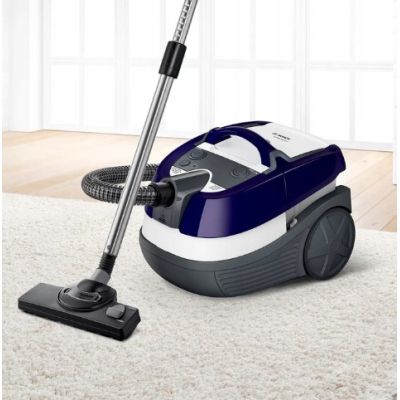 7. Odkurzacz BOSCH BWD 41740 AquaWash&Clean