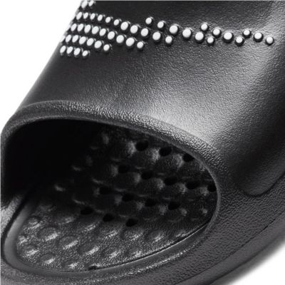 9. Klapki Nike Victori One M CZ5478-001 czarne