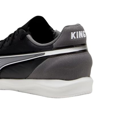 3. Buty piłkarskie dla dzieci Puma King Match IT 108051 01