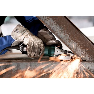 5. Metabo 613060000 szlifierka kątowa 2,1 kg