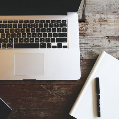 3. QOLTEC ZASILACZ SIECIOWY UNIWERSALNY 45W | 8 WTYCZEK