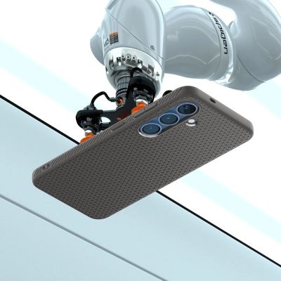 12. Etui Spigen Liquid Air na Samsung Galaxy S25 - szare
