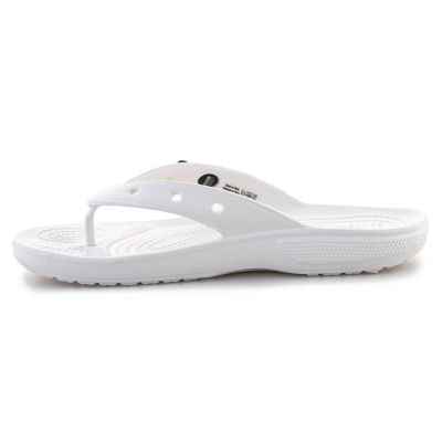 9. Japonki Crocs Classic Flip W 207713-100