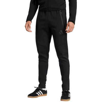 7. Spodnie męskie adidas Tiro 26 Travel Sweat Pant czarne KF6072
