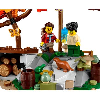 7. LEGO Ideas 21338 Chatka w kształcie litery A