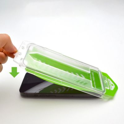 7. Szkło hartowane 9H z ramką montażową do iPhone 14 Plus Wozinsky Premium Glass - czarne