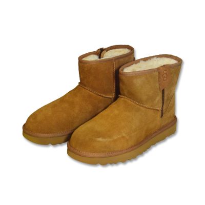 3. Buty damskie śniegowce UGG W Classic Mini Bailey Zip - 1151230-CHE