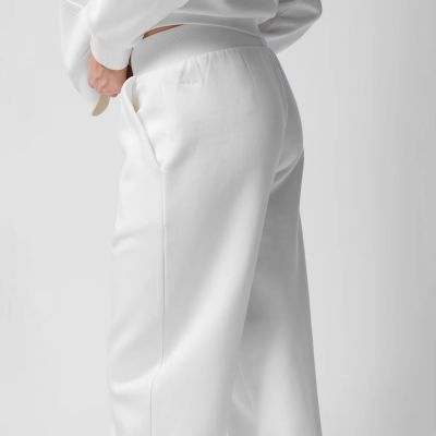 Spodnie dresowe z szerokimi nogawkami damskie Outhorn