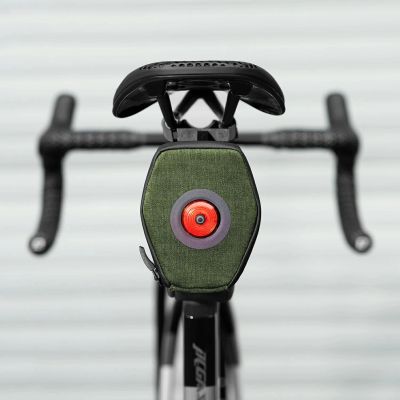 7. Torba podsiodłowa Rockbros C52-2 lekka z oświetleniem 250 mAh - zielona