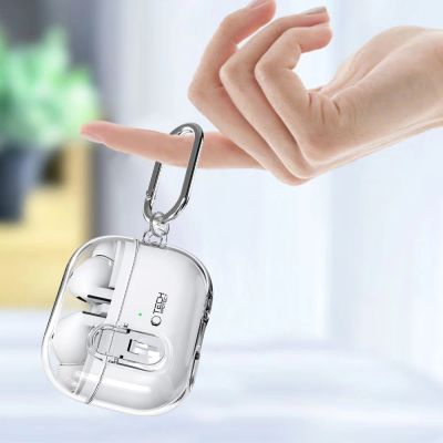 7. Etui Tech-Protect FlexAir z karabińczykiem na Samsung Galaxy Buds 3 / 3 Pro - przezroczyste