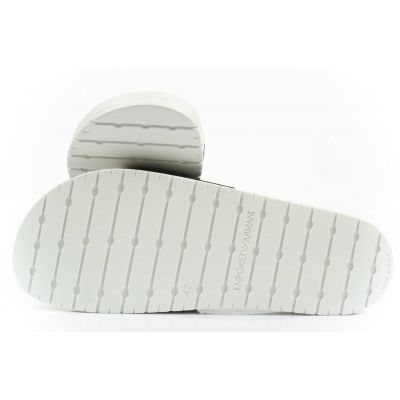8. Klapki Emporio Armani M XVPS04D 850