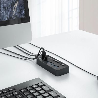4. Hub Orico CT2U3-7AB 7x USB-A 3.0 z włącznikami - czarny