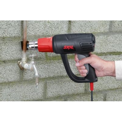 4. Skil 8004 AA 500 l/min 650 °C 2000 W