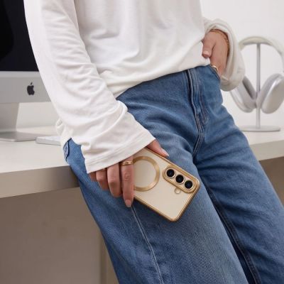 6. Etui Tech-Protect MagFlex na Samsung Galaxy S26 FE - złote