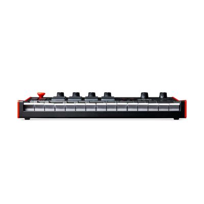 5. AKAI MPK MINI PLAY 3 - Mini klawiatura sterująca