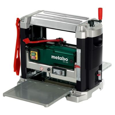 3. Strugarka grubościowa elektr. 1800W DH 330 METABO