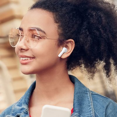 9. Słuchawki dokanałowe QCY T13 z ANC IPX5 Bluetooth 5.3 - białe