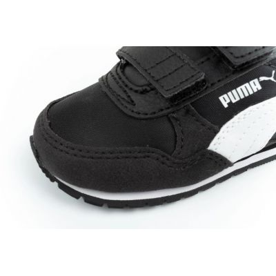 6. Buty Puma ST Runner Jr 384903 01