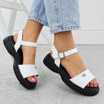 2. Skórzane sandały damskie na grubej podeszwie z motylkiem białe Filippo  DS6811