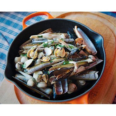 6. Le Creuset Signature Patelnia żeliwna 23cm piekarnik