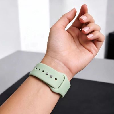 5. Pasek Tech-Protect Silicone na Apple Watch 40 / 41 / 42 mm - jasnozielony