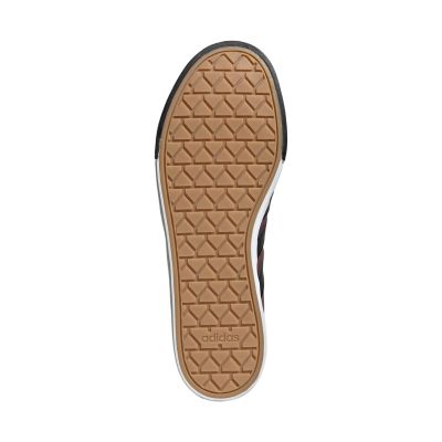 12. Buty adidas Daily 4.0 IH0316