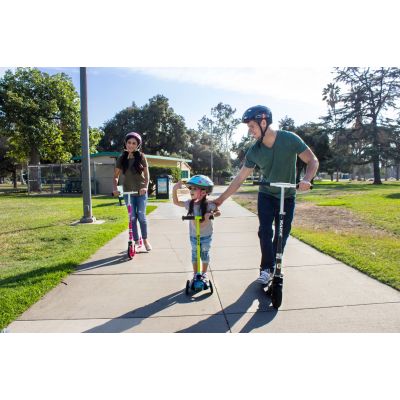 14. Hulajnoga Razor A5 Air 13073005 (kolor czarny)