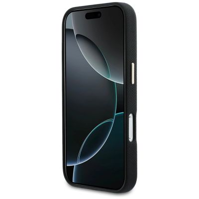 5. Etui Guess FW Resin Logo na iPhone 17 Pro Max - czarne