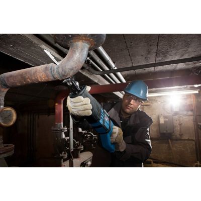 3. Piła szablasta BOSCH GSA 1300 PCE 060164E200 1300W 28mm 0–2.900 min-1