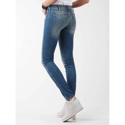 5. Jeansy Wrangler Sandy Blues W23S4072G