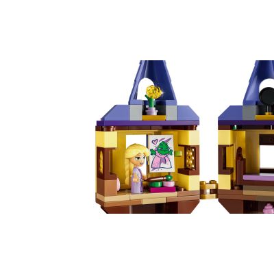 10. LEGO Disney 43294 - Mała wieża Roszpunki