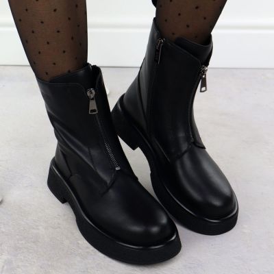 6. Skórzane botki damskie workery czarne Goe SS2N4145