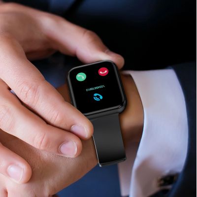 11. Smartwatch Choetech WT001 z funkcją odbierania połączeń IP67 - czarny