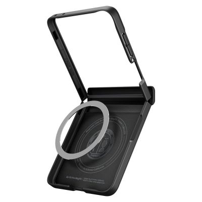 5. Etui Spigen Air Fit Pro Magsafe na Samsung Galaxy Z Flip 8 - czarne