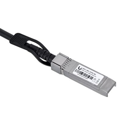 2. Kabel DAC Ubiquiti 10 Gbps SFP+ Direct Attach Cable 3m