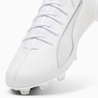 4. Buty piłkarskie Puma Ultra 5 Ultimate FG M 107683-04