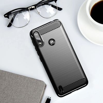 5. Carbon Case elastyczne etui pokrowiec Motorola Moto E7i Power czarny